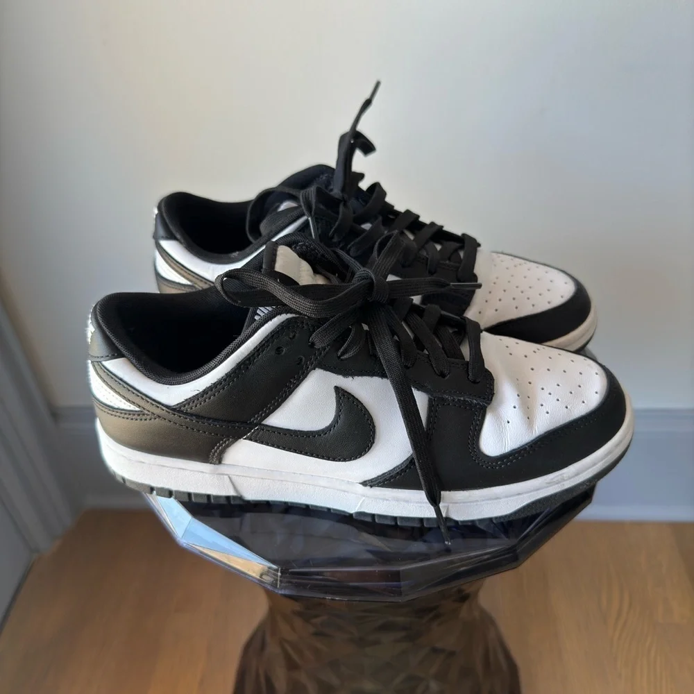 Nike Dunk Low "White/Black" Women's - Picture 5 of 12
